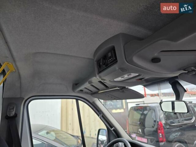 Белый Рено Мастер, объемом двигателя 2.3 л и пробегом 188 тыс. км за 19700 $, фото 49 на Automoto.ua