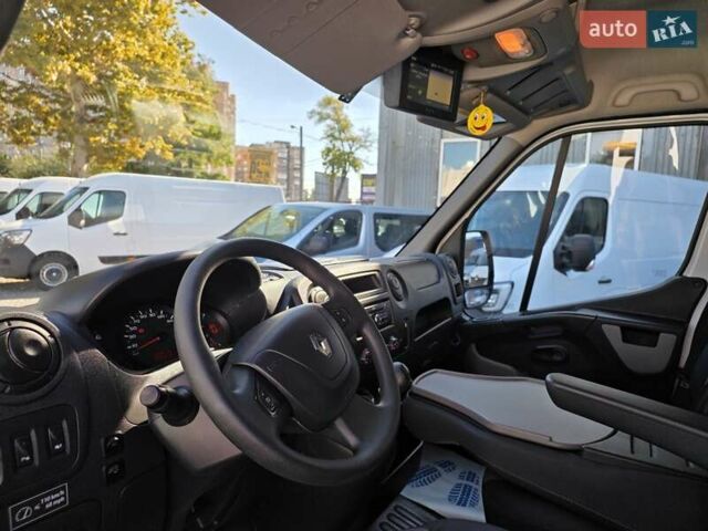 Белый Рено Мастер, объемом двигателя 2.3 л и пробегом 188 тыс. км за 18600 $, фото 47 на Automoto.ua