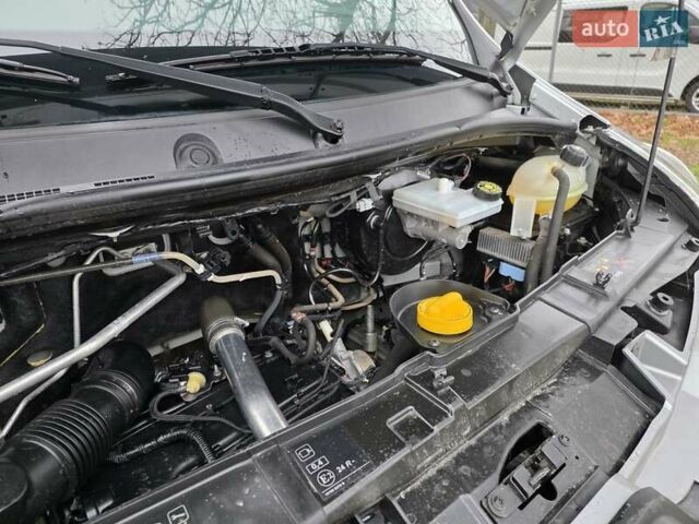 Білий Рено Мастєр, об'ємом двигуна 2.3 л та пробігом 181 тис. км за 20700 $, фото 54 на Automoto.ua