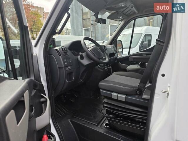 Белый Рено Мастер, объемом двигателя 2.3 л и пробегом 188 тыс. км за 19700 $, фото 33 на Automoto.ua