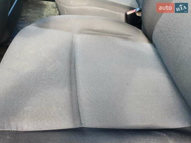 Белый Рено Мастер, объемом двигателя 2.3 л и пробегом 242 тыс. км за 18888 $, фото 1 на Automoto.ua