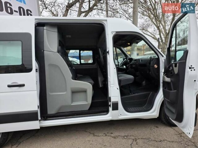 Білий Рено Мастєр, об'ємом двигуна 2.3 л та пробігом 181 тис. км за 20700 $, фото 41 на Automoto.ua