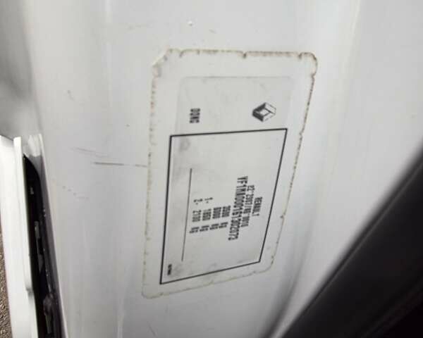 Білий Рено Мастєр, об'ємом двигуна 2.3 л та пробігом 181 тис. км за 20700 $, фото 37 на Automoto.ua