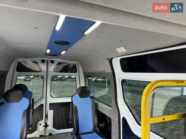 Білий Рено Мастєр, об'ємом двигуна 2.3 л та пробігом 265 тис. км за 17300 $, фото 49 на Automoto.ua