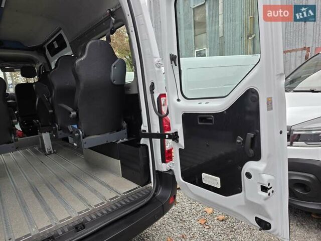 Білий Рено Мастєр, об'ємом двигуна 2.3 л та пробігом 188 тис. км за 19800 $, фото 16 на Automoto.ua