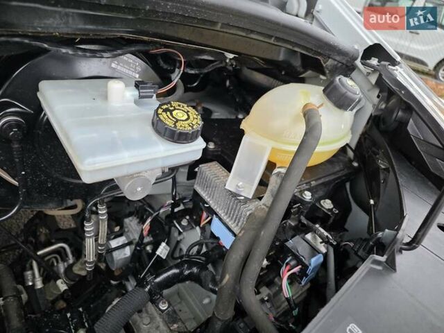 Білий Рено Мастєр, об'ємом двигуна 2.3 л та пробігом 181 тис. км за 20700 $, фото 57 на Automoto.ua