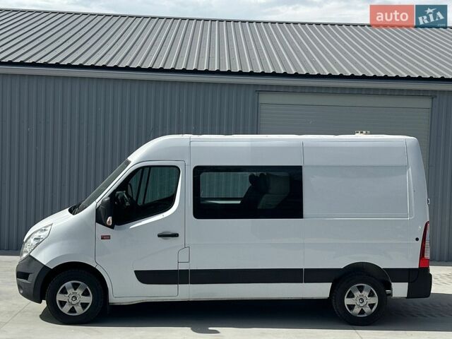 Белый Рено Мастер, объемом двигателя 2.3 л и пробегом 212 тыс. км за 19500 $, фото 1 на Automoto.ua