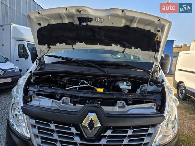 Белый Рено Мастер, объемом двигателя 2.3 л и пробегом 188 тыс. км за 18600 $, фото 31 на Automoto.ua