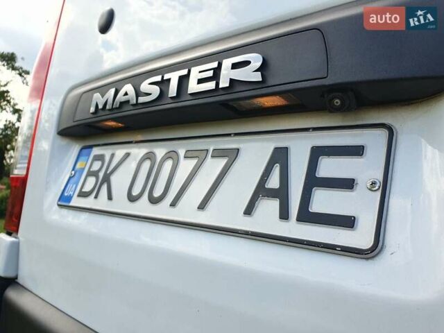 Белый Рено Мастер, объемом двигателя 2.3 л и пробегом 242 тыс. км за 18888 $, фото 23 на Automoto.ua