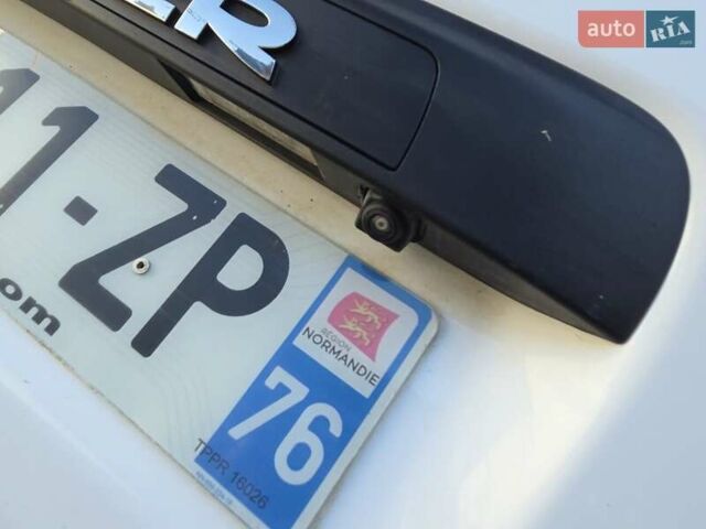 Белый Рено Мастер, объемом двигателя 2.3 л и пробегом 188 тыс. км за 18600 $, фото 9 на Automoto.ua