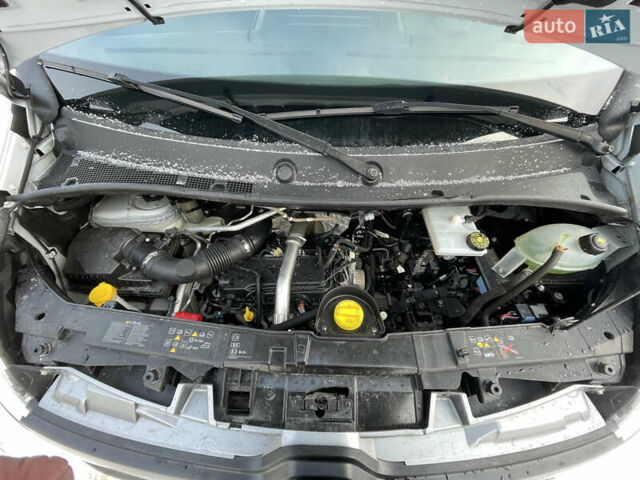 Білий Рено Мастєр, об'ємом двигуна 2.3 л та пробігом 202 тис. км за 18900 $, фото 41 на Automoto.ua