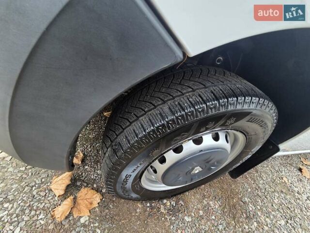 Білий Рено Мастєр, об'ємом двигуна 2.3 л та пробігом 188 тис. км за 19800 $, фото 18 на Automoto.ua