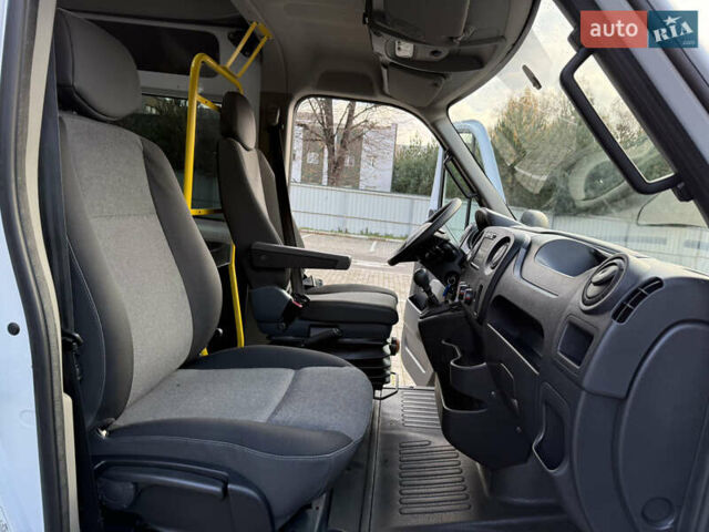 Білий Рено Мастєр, об'ємом двигуна 2.3 л та пробігом 265 тис. км за 17300 $, фото 44 на Automoto.ua