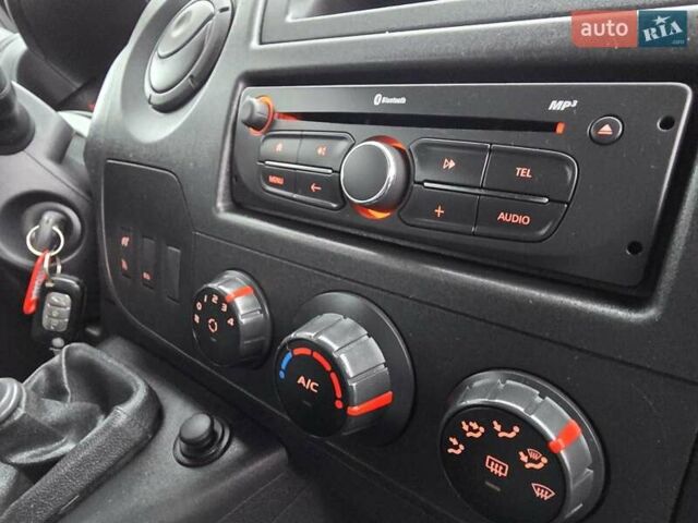 Білий Рено Мастєр, об'ємом двигуна 2.3 л та пробігом 181 тис. км за 20700 $, фото 39 на Automoto.ua