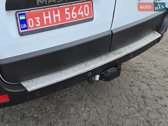 Белый Рено Мастер, объемом двигателя 2.3 л и пробегом 201 тыс. км за 18900 $, фото 9 на Automoto.ua