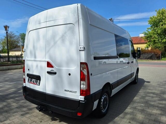 Белый Рено Мастер, объемом двигателя 2.3 л и пробегом 228 тыс. км за 8800 $, фото 5 на Automoto.ua