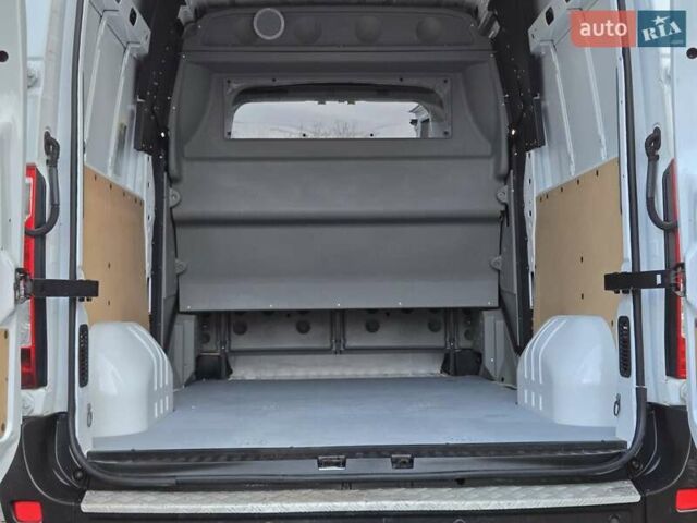 Белый Рено Мастер, объемом двигателя 2.3 л и пробегом 201 тыс. км за 18900 $, фото 7 на Automoto.ua