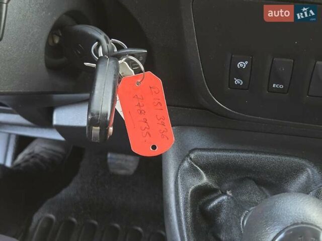 Белый Рено Мастер, объемом двигателя 2.3 л и пробегом 201 тыс. км за 18900 $, фото 14 на Automoto.ua