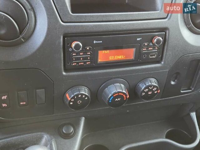 Белый Рено Мастер, объемом двигателя 2.3 л и пробегом 201 тыс. км за 18900 $, фото 15 на Automoto.ua