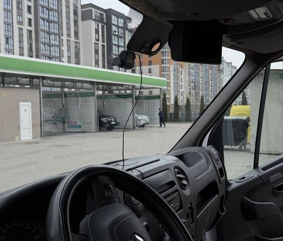 Белый Рено Мастер, объемом двигателя 2.3 л и пробегом 211 тыс. км за 27000 $, фото 6 на Automoto.ua