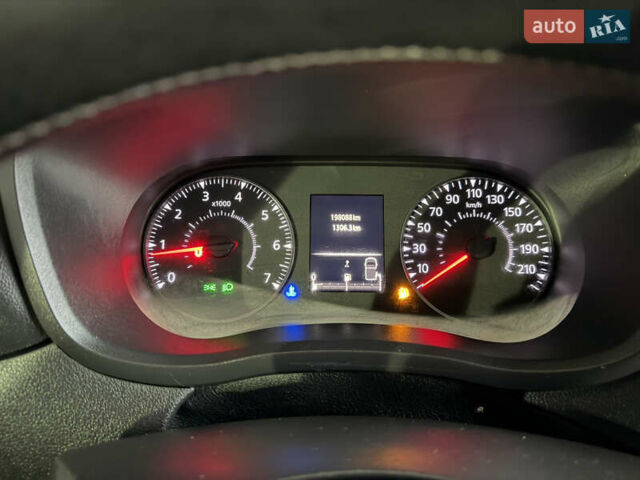 Белый Рено Мастер, объемом двигателя 2.3 л и пробегом 198 тыс. км за 29900 $, фото 11 на Automoto.ua