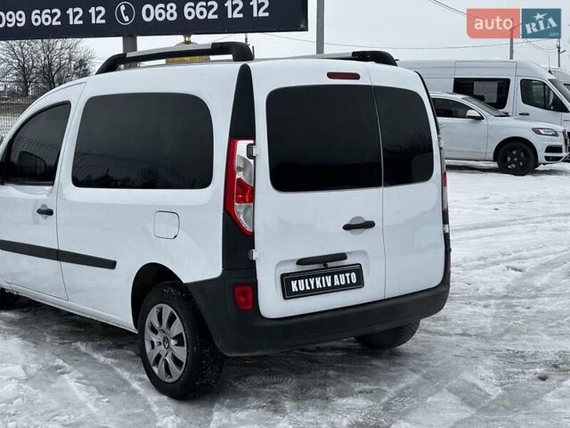 Білий Рено Мастєр, об'ємом двигуна 1.46 л та пробігом 208 тис. км за 13550 $, фото 3 на Automoto.ua