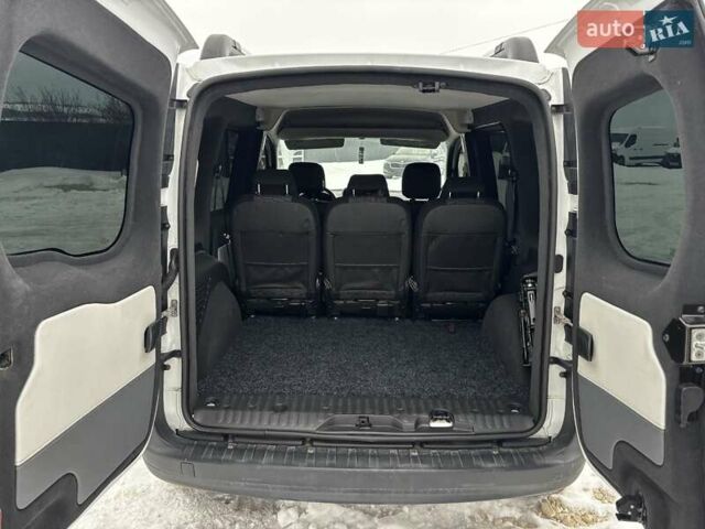 Білий Рено Мастєр, об'ємом двигуна 1.46 л та пробігом 208 тис. км за 13550 $, фото 9 на Automoto.ua