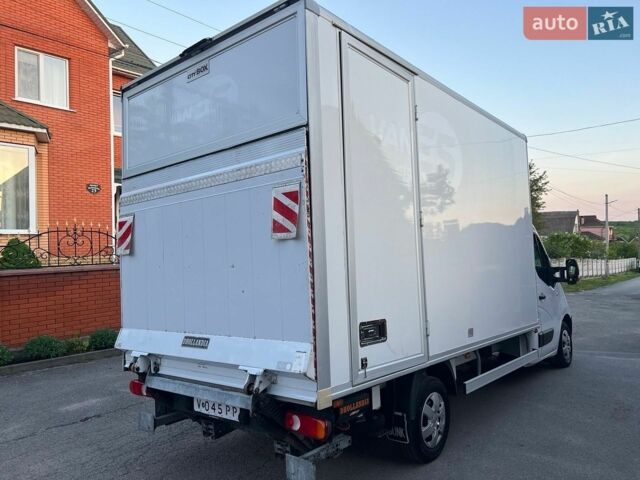Білий Рено Мастєр, об'ємом двигуна 2.3 л та пробігом 195 тис. км за 20999 $, фото 4 на Automoto.ua