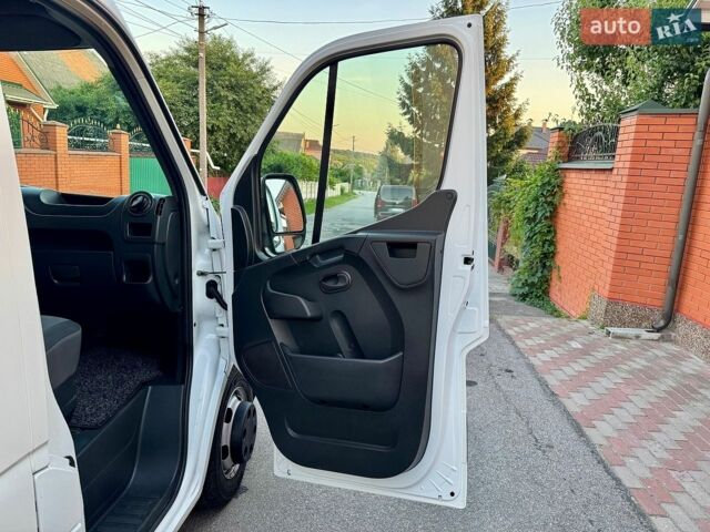 Белый Рено Мастер, объемом двигателя 2.3 л и пробегом 229 тыс. км за 24299 $, фото 28 на Automoto.ua