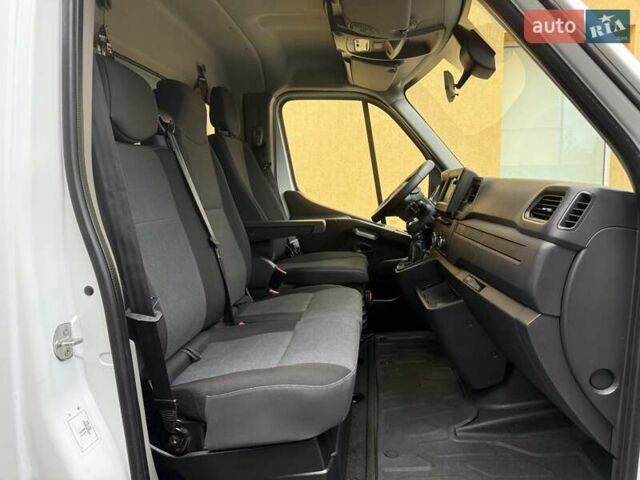 Білий Рено Мастєр, об'ємом двигуна 0 л та пробігом 182 тис. км за 22200 $, фото 63 на Automoto.ua