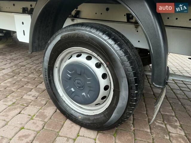 Білий Рено Мастєр, об'ємом двигуна 0 л та пробігом 182 тис. км за 22200 $, фото 16 на Automoto.ua