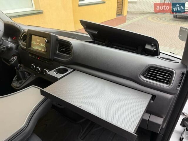 Білий Рено Мастєр, об'ємом двигуна 0 л та пробігом 182 тис. км за 22200 $, фото 69 на Automoto.ua