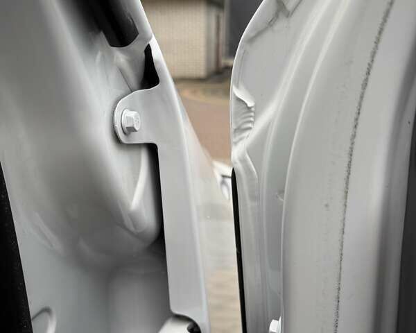 Білий Рено Мастєр, об'ємом двигуна 0 л та пробігом 182 тис. км за 22200 $, фото 72 на Automoto.ua