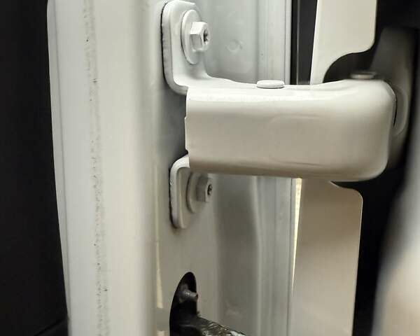 Білий Рено Мастєр, об'ємом двигуна 0 л та пробігом 182 тис. км за 22200 $, фото 54 на Automoto.ua