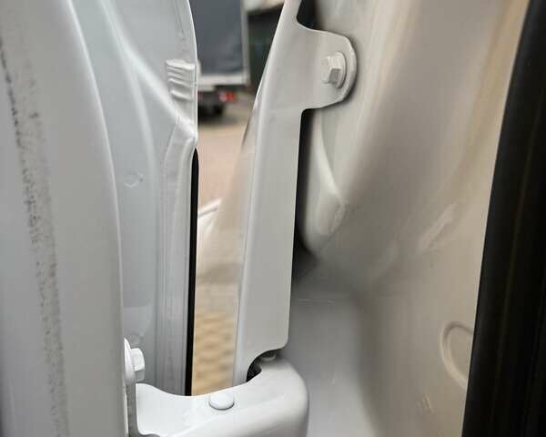 Білий Рено Мастєр, об'ємом двигуна 0 л та пробігом 182 тис. км за 22200 $, фото 55 на Automoto.ua