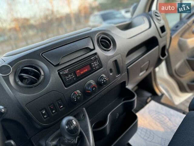 Белый Рено Мастер, объемом двигателя 2.3 л и пробегом 397 тыс. км за 14650 $, фото 55 на Automoto.ua
