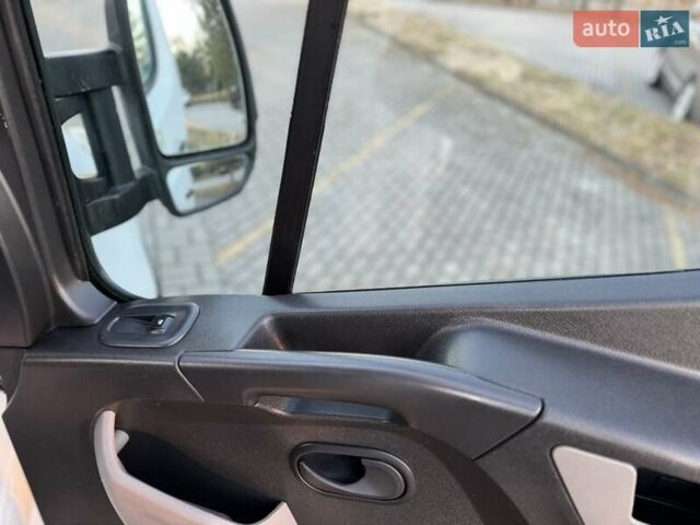 Білий Рено Мастєр, об'ємом двигуна 2.3 л та пробігом 394 тис. км за 14950 $, фото 64 на Automoto.ua