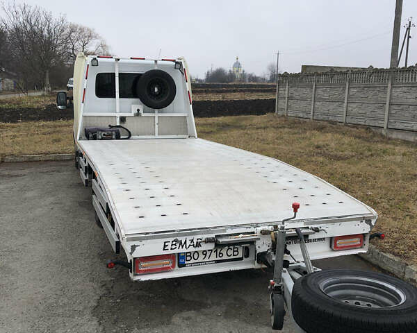 Белый Рено Мастер, объемом двигателя 2.3 л и пробегом 335 тыс. км за 18000 $, фото 3 на Automoto.ua