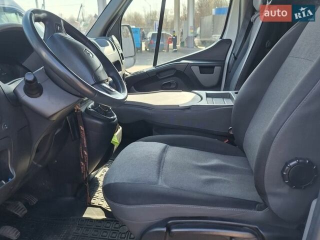 Білий Рено Мастєр, об'ємом двигуна 2.3 л та пробігом 380 тис. км за 17000 $, фото 8 на Automoto.ua