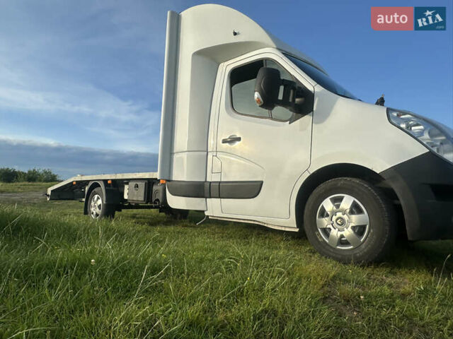 Белый Рено Мастер, объемом двигателя 2.3 л и пробегом 235 тыс. км за 17500 $, фото 9 на Automoto.ua