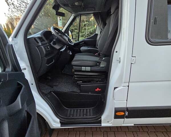 Білий Рено Мастєр, об'ємом двигуна 2.3 л та пробігом 145 тис. км за 36800 $, фото 50 на Automoto.ua