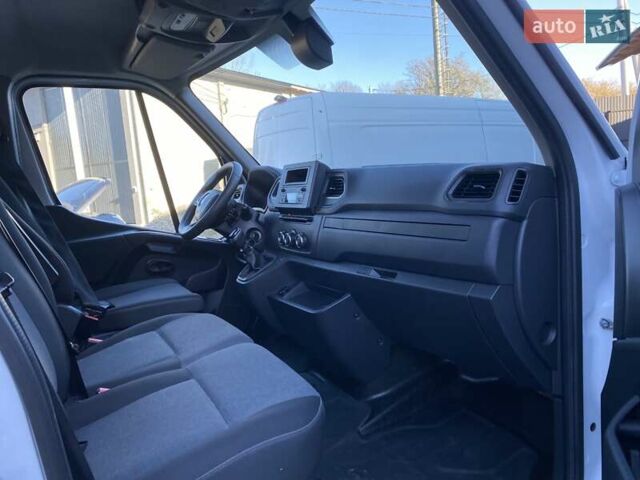 Белый Рено Мастер, объемом двигателя 2.3 л и пробегом 157 тыс. км за 17700 $, фото 25 на Automoto.ua