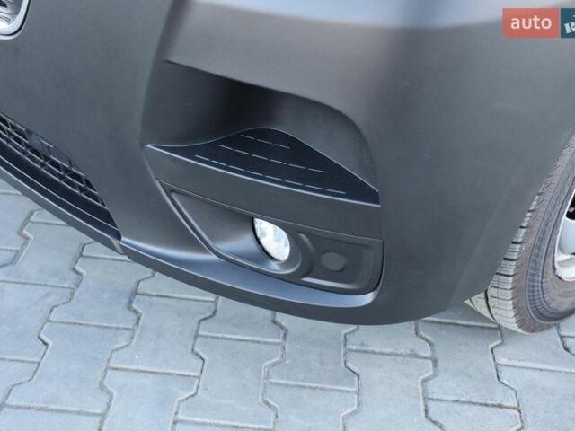 Білий Рено Мастєр, об'ємом двигуна 2.3 л та пробігом 146 тис. км за 36500 $, фото 8 на Automoto.ua