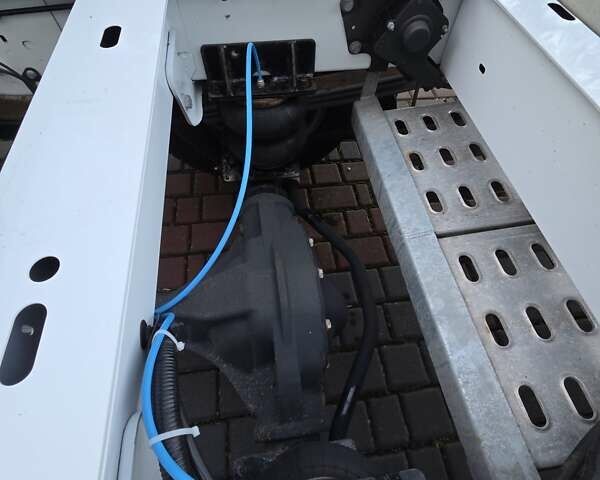 Білий Рено Мастєр, об'ємом двигуна 2.3 л та пробігом 145 тис. км за 36800 $, фото 28 на Automoto.ua