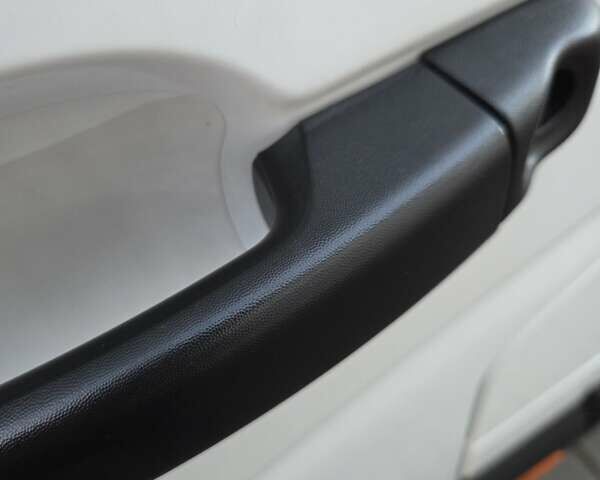 Білий Рено Мастєр, об'ємом двигуна 2.3 л та пробігом 145 тис. км за 36800 $, фото 7 на Automoto.ua