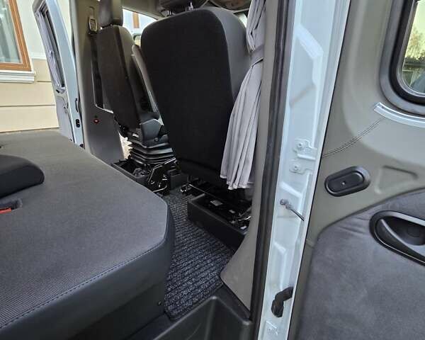 Білий Рено Мастєр, об'ємом двигуна 2.3 л та пробігом 145 тис. км за 36800 $, фото 44 на Automoto.ua