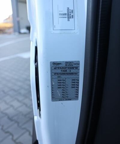 Білий Рено Мастєр, об'ємом двигуна 2.3 л та пробігом 146 тис. км за 36500 $, фото 40 на Automoto.ua