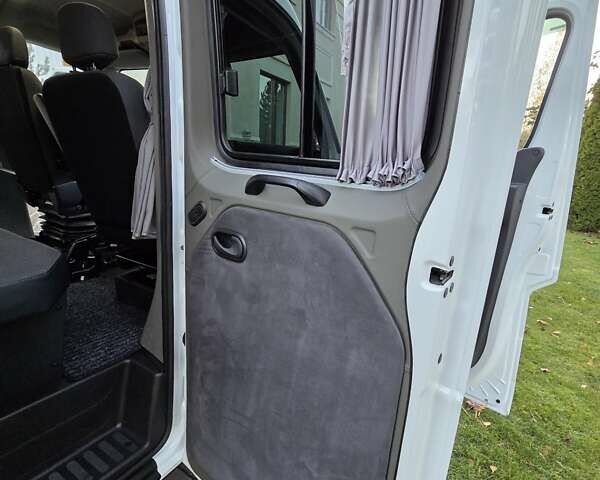 Білий Рено Мастєр, об'ємом двигуна 2.3 л та пробігом 145 тис. км за 36800 $, фото 45 на Automoto.ua