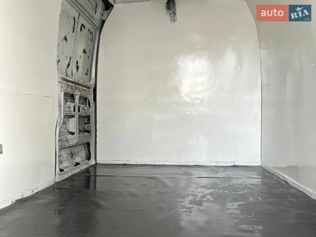 Белый Рено Мастер, объемом двигателя 2.5 л и пробегом 600 тыс. км за 9300 $, фото 15 на Automoto.ua