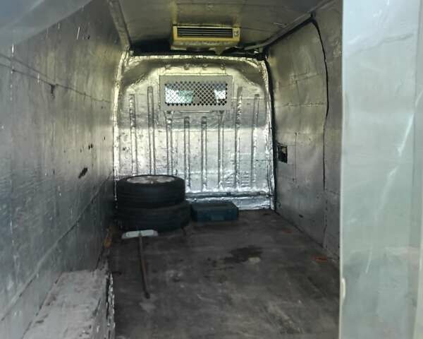 Білий Рено Мастєр, об'ємом двигуна 2.3 л та пробігом 440 тис. км за 10500 $, фото 3 на Automoto.ua